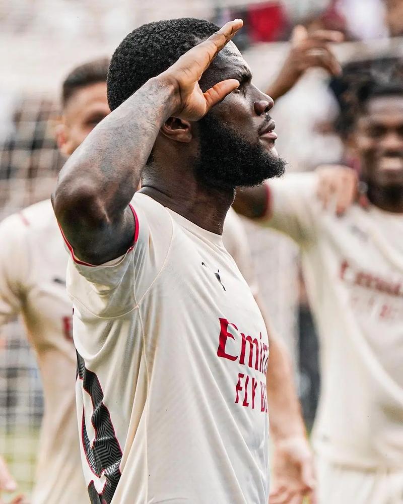 埃梅里：对阵现在的曼联会非常困难，冬窗会尝试进行补强（埃梅里：面对如今的曼联难度很大，冬窗将寻求补强）