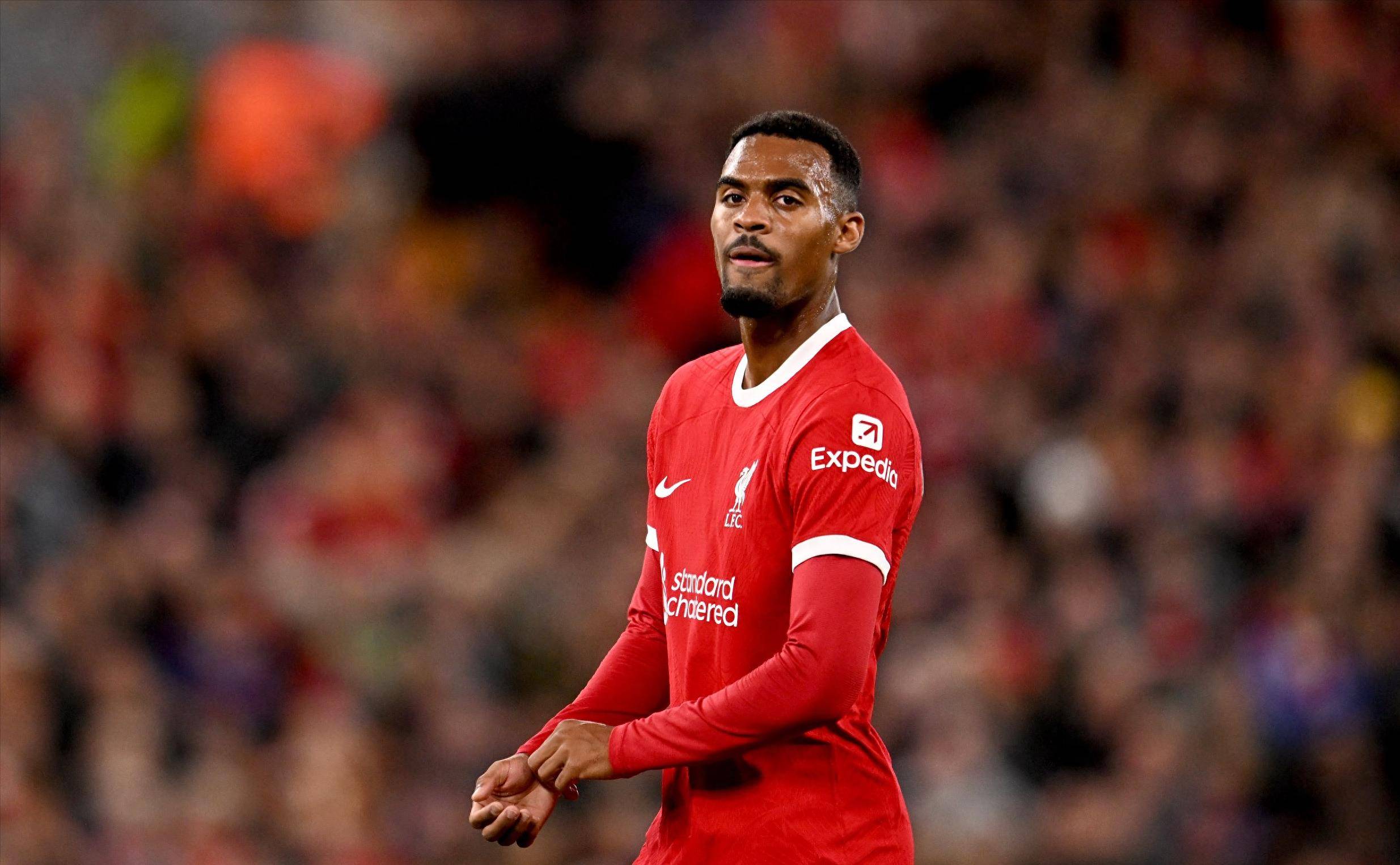 梅里诺玩二选一：佩德里＞维蒂尼亚、厄德高、罗德里