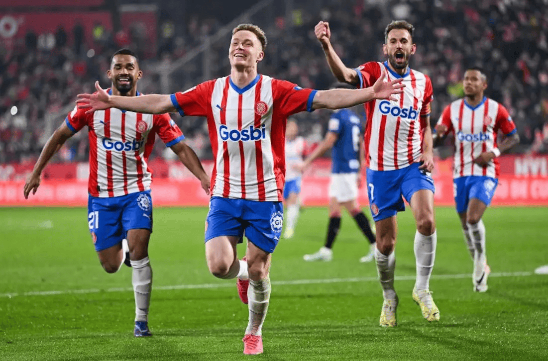 官方：本轮港超联赛延期进行，中国香港各代表队将臂缠黑纱出战