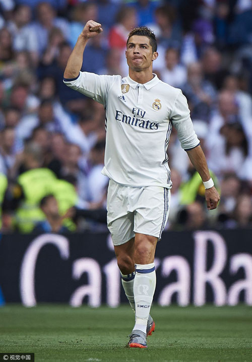 利物浦萨拉赫关键进球锁定胜局（萨拉赫制胜一击助利物浦全取三分）