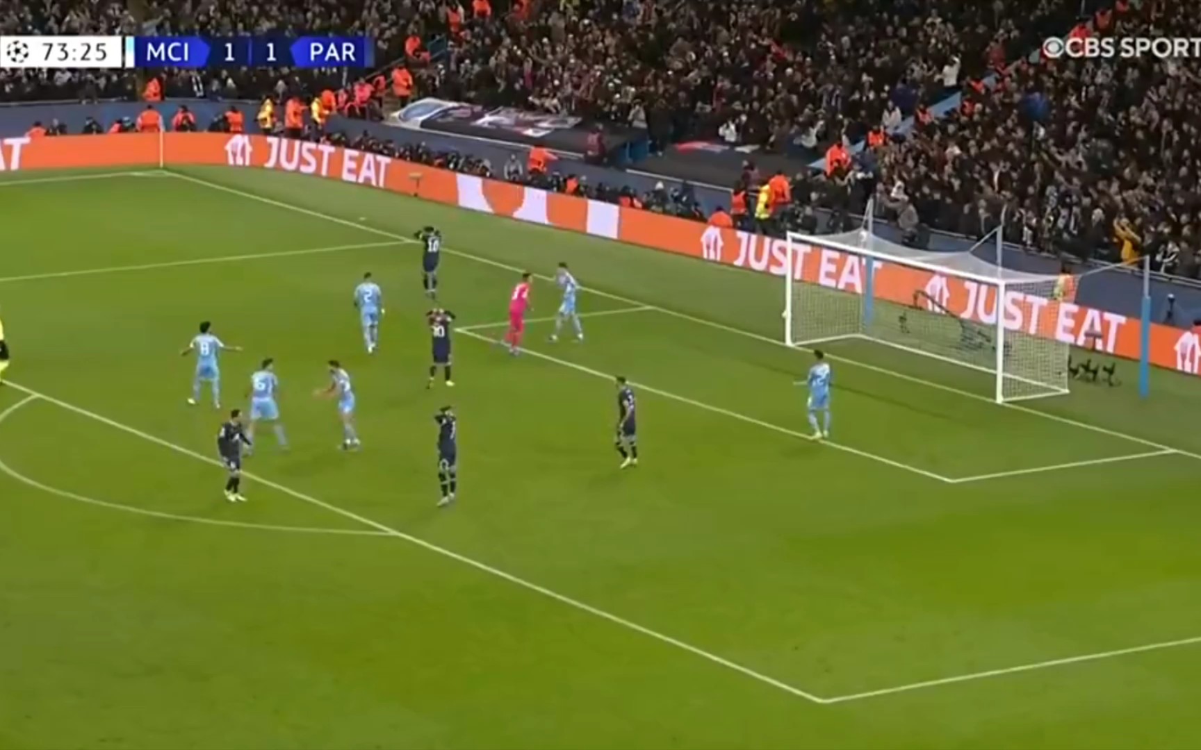 美媒：由于库里缺阵，76人主场最低门票降至8美元