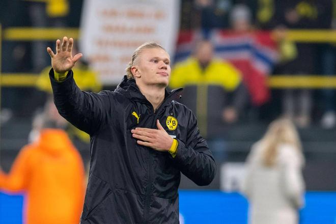 范德芬欧冠长途奔袭一条龙破门当选热刺11月最佳进球，获81%投票背后隐藏的训练秘密！（范德芬欧冠千里走单骑破门夺热刺11月最佳进球，81%高票背后的训练秘籍曝光）