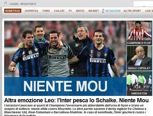 53岁齐达内夜游上海，与大妈踢毽子几分钟融入氛围，展现顶级球商（53岁齐达内夜逛沪上，与大妈踢毽子几分钟就打成一片，顶级球商尽显）