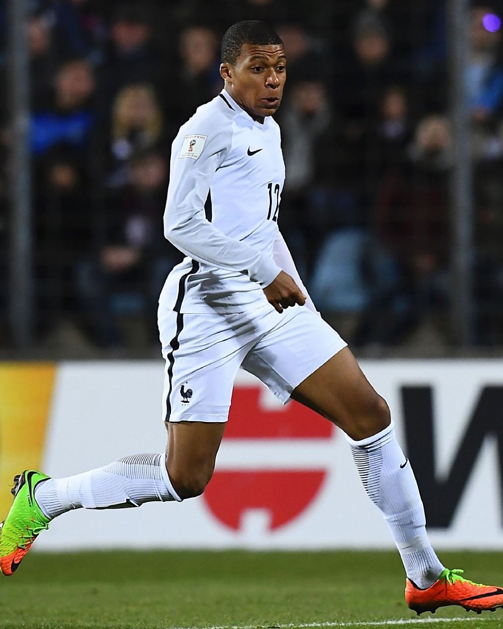 罗马诺：帕拉迪诺已与亚特兰大签约至2027年